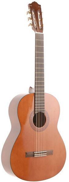 Yamaha C40 классическая гитара 4/4, корпус меранти, верхняя дека ель, цвет натуральный